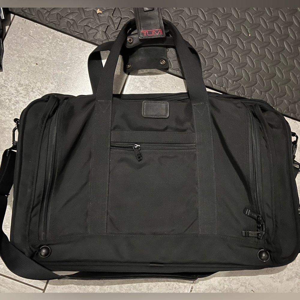 Tumi Nylon 21" Expandable Carry On Weekender Duffle Bag